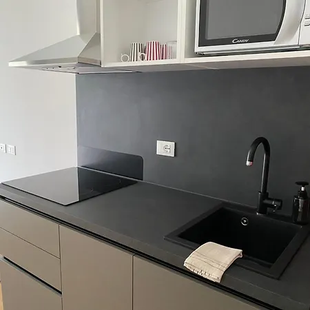 Magie Tortona District-navigli * מילאנו